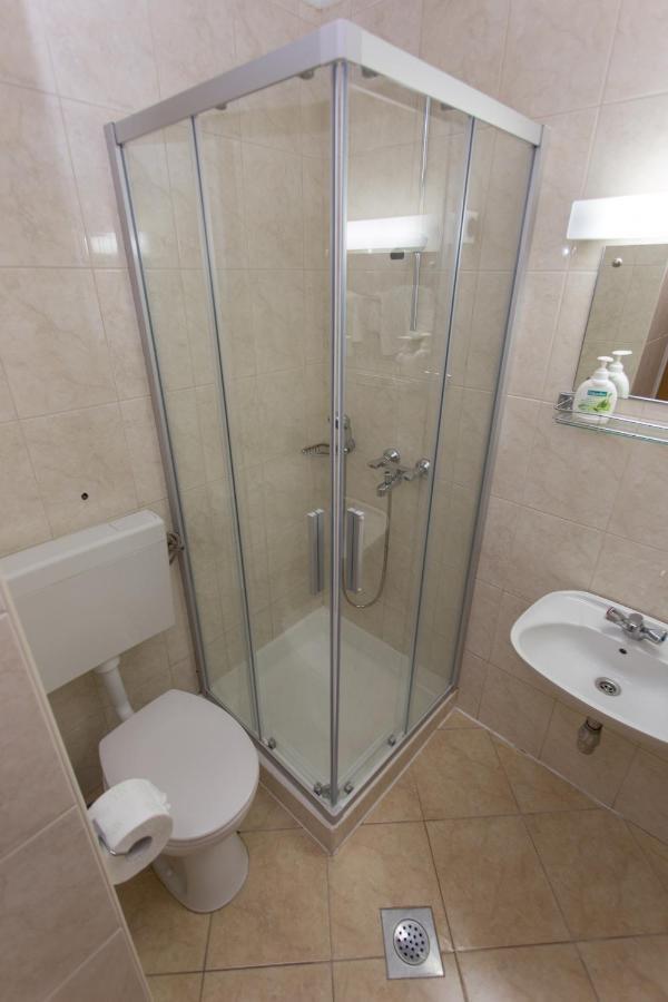 Apartmani Ana Mlini Kültér fotó