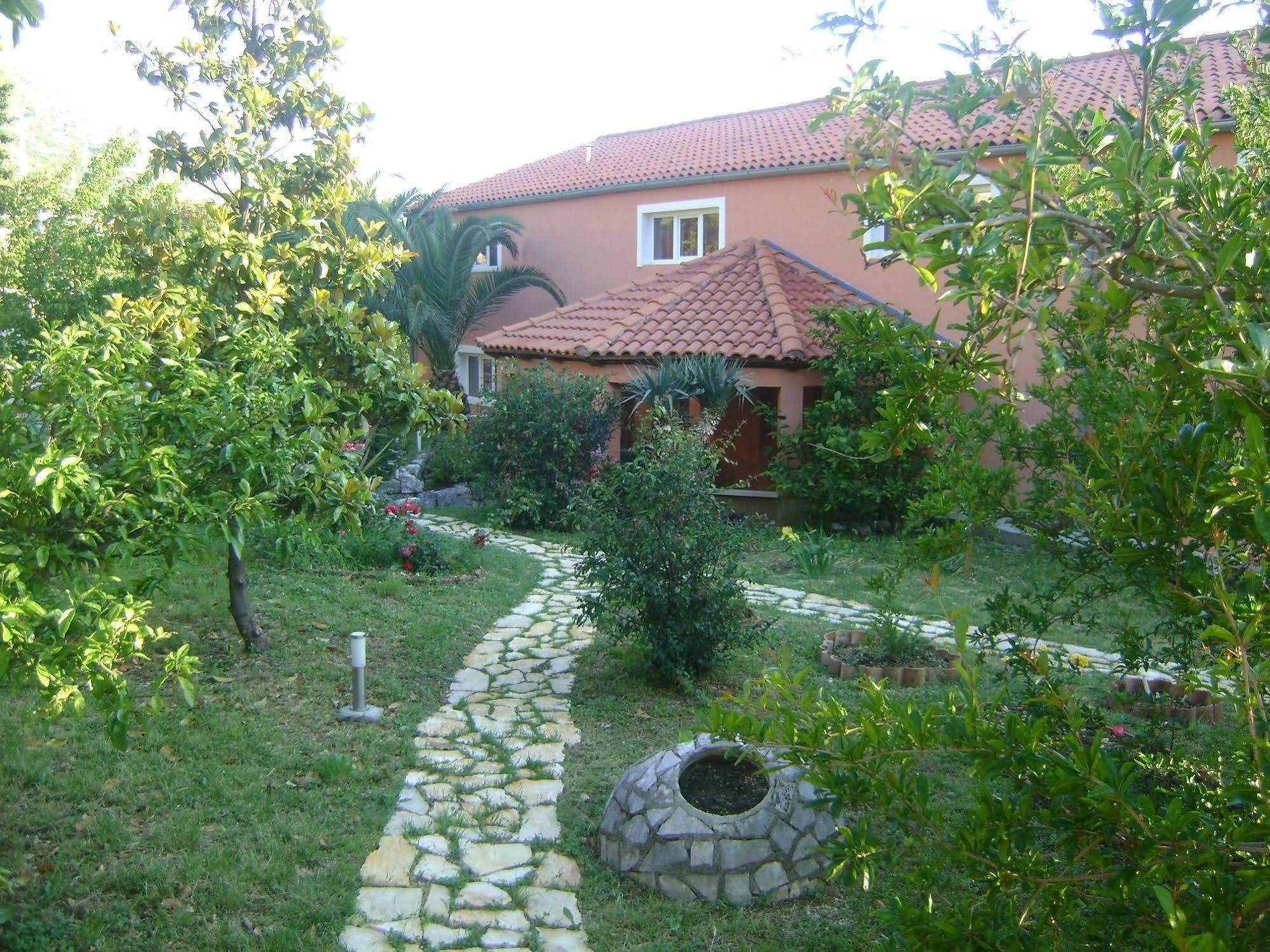 Apartmani Ana Mlini Kültér fotó